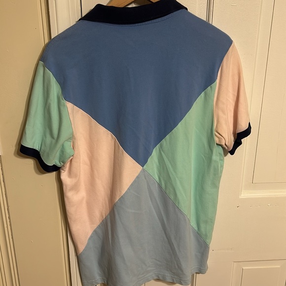 Vineyard Vines. 2017 Kentucky Derby - Picture 2 of 2